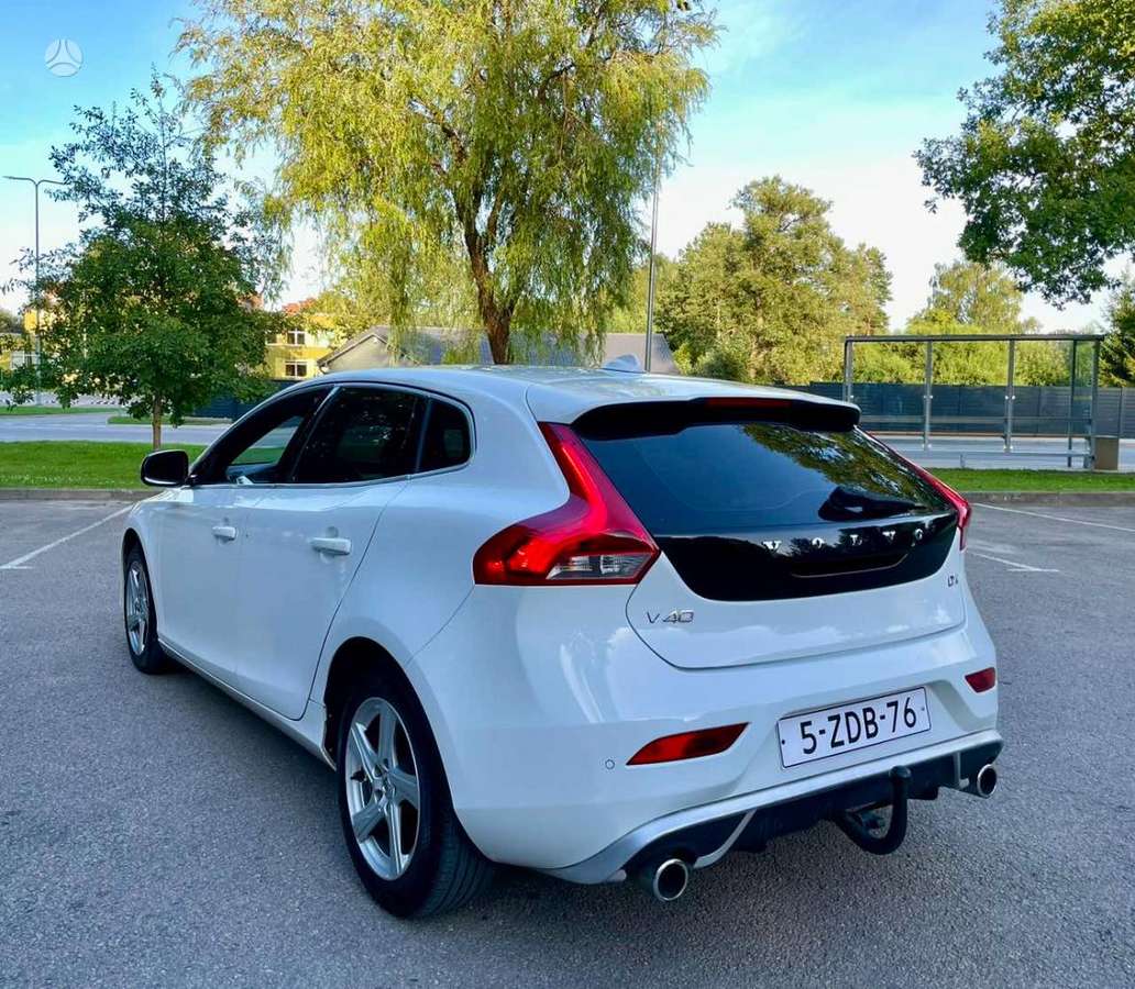 Volvo V40 - 6