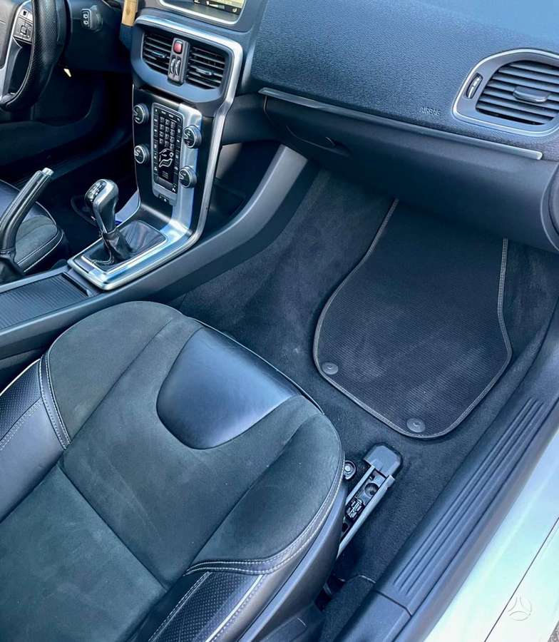 Volvo V40 - 10