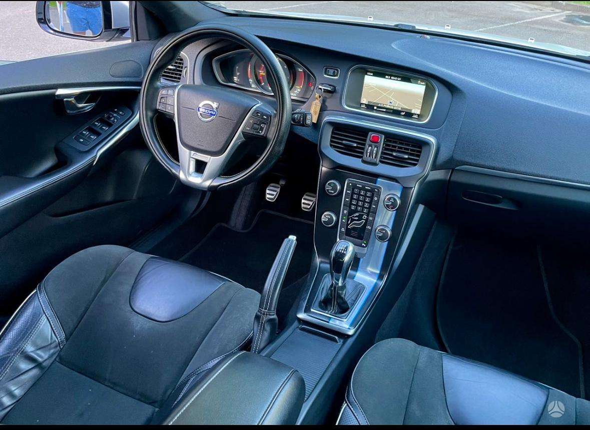 Volvo V40 - 11