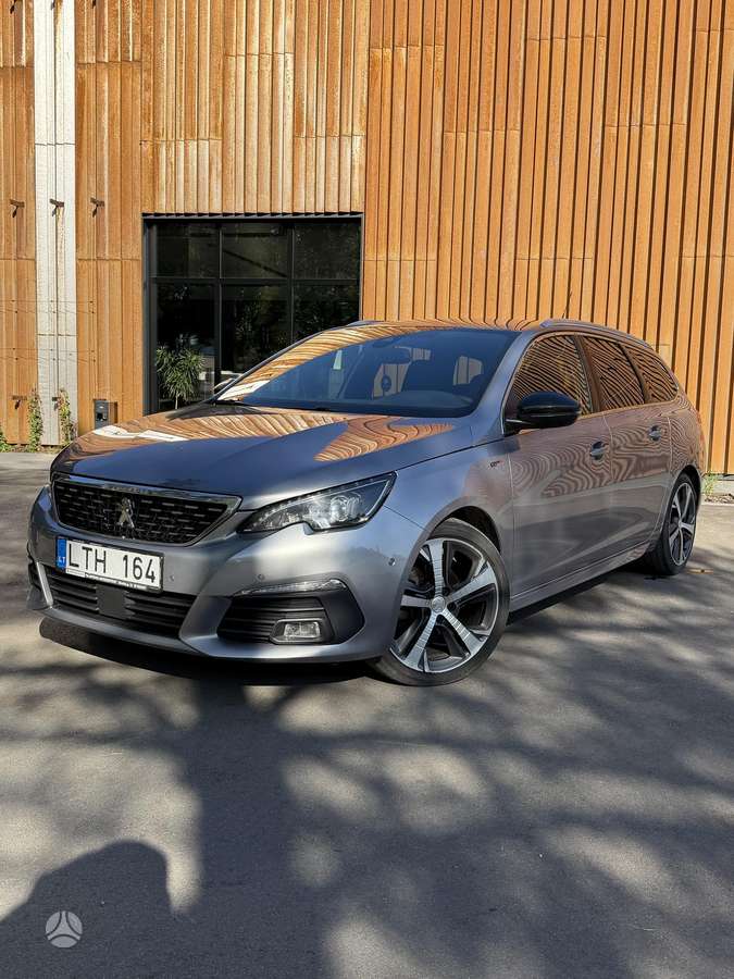 Peugeot 308 - 1
