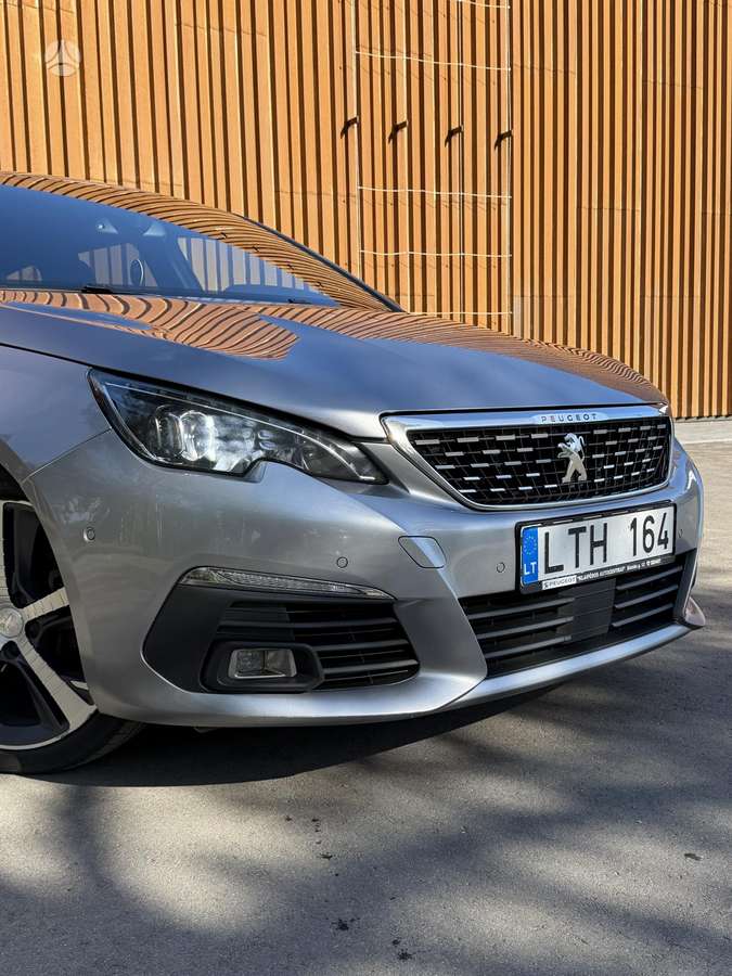 Peugeot 308 - 4