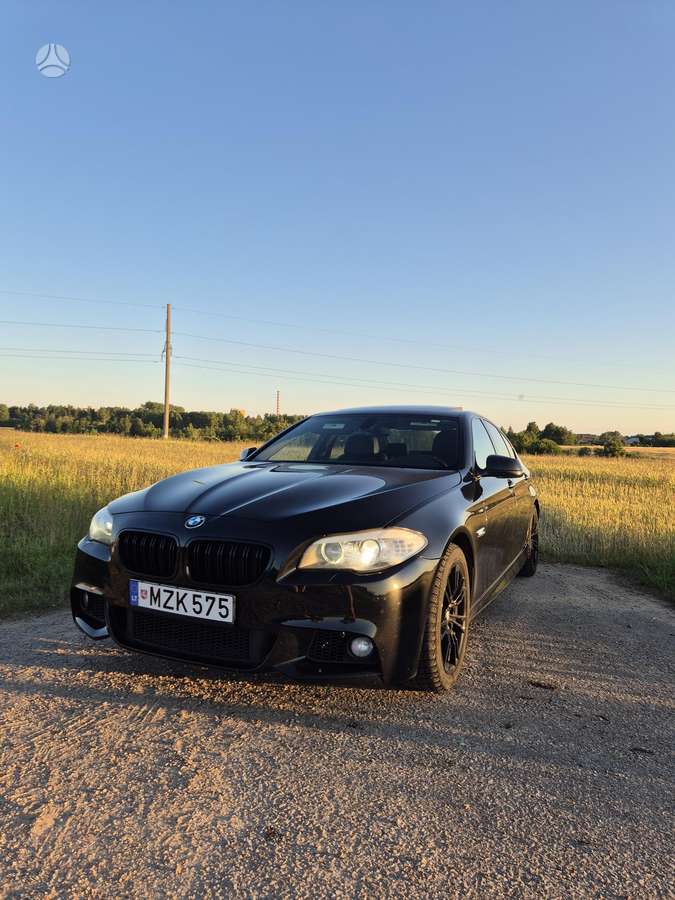 BMW 528, 2.0 l., Седан