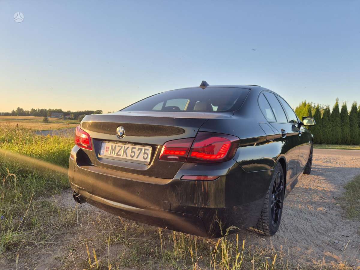 BMW 528, 2.0 l., Седан
