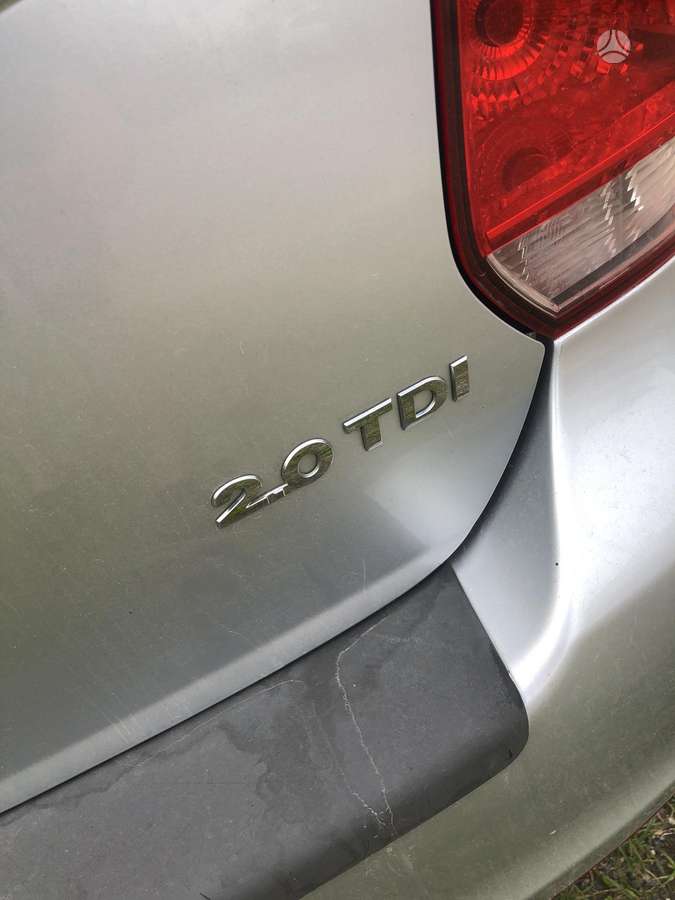 Volkswagen Golf - 5