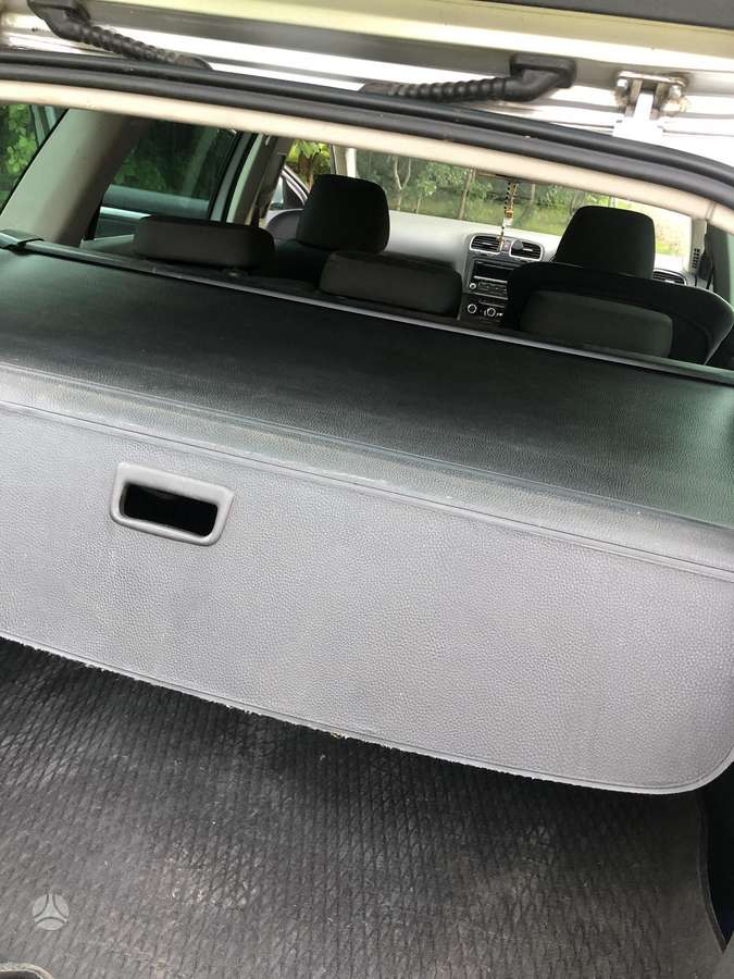 Volkswagen Golf - 11