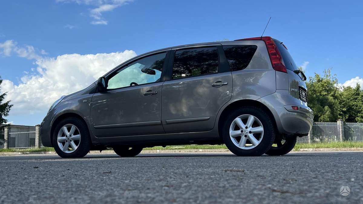 Nissan Note, 1.5 l., hatchback