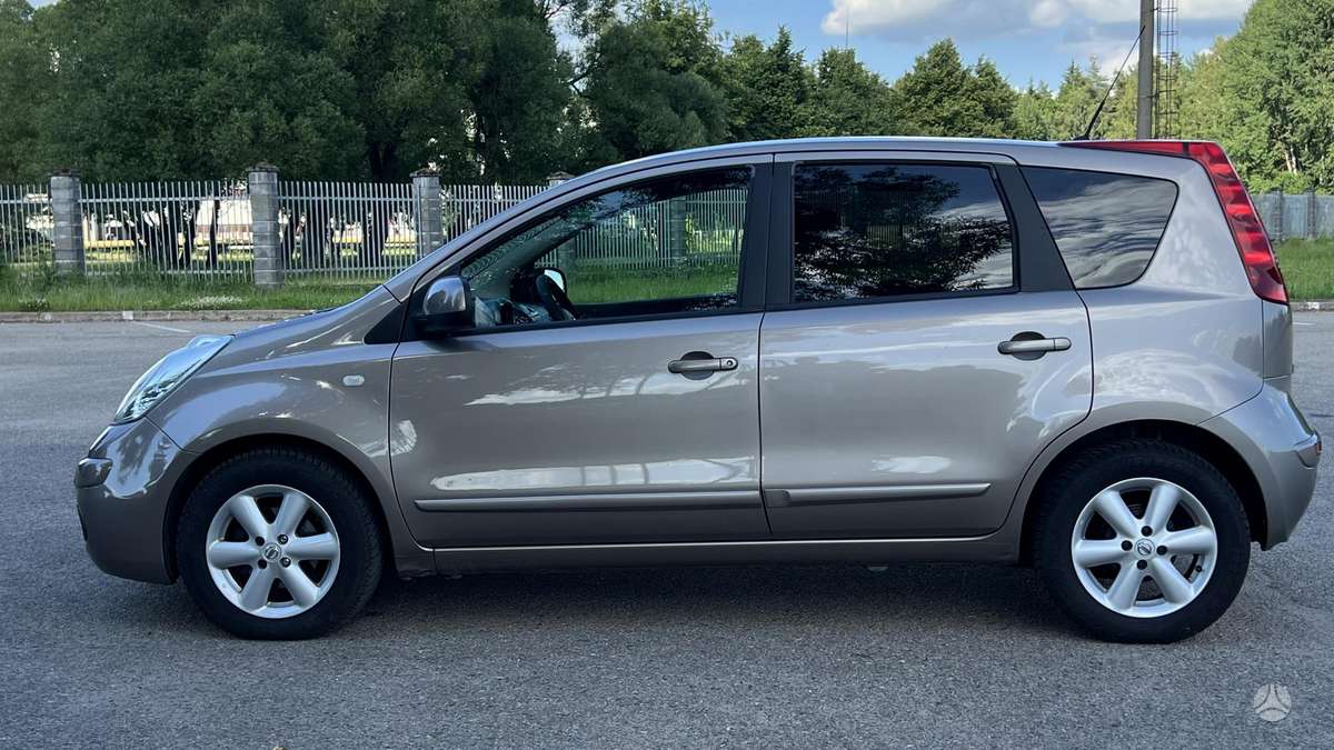 Nissan Note, 1.5 l., hatchback