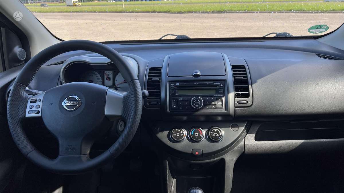 Nissan Note, 1.5 l., hatchback