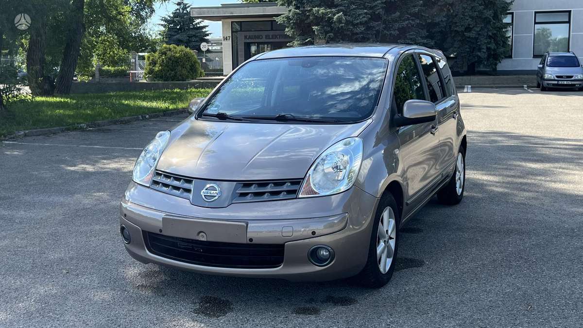 Nissan Note, 1.5 l., hatchback