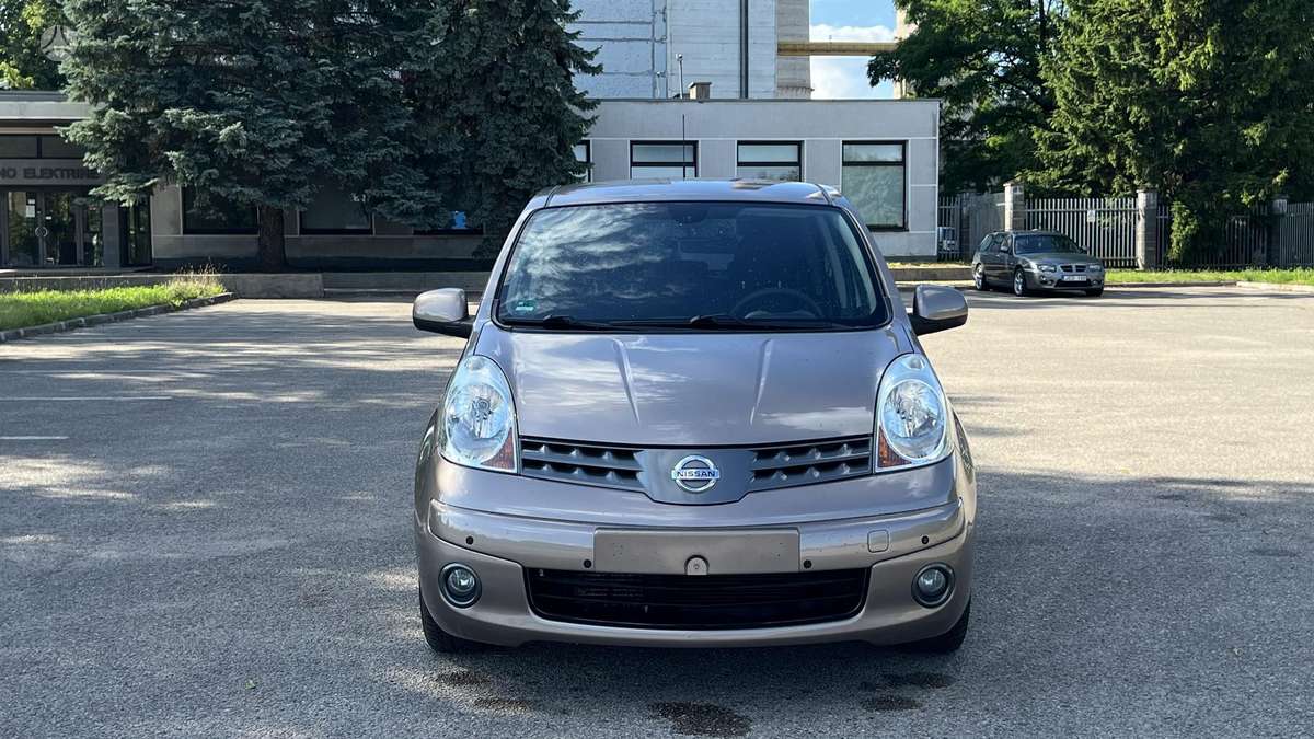 Nissan Note, 1.5 l., hatchback