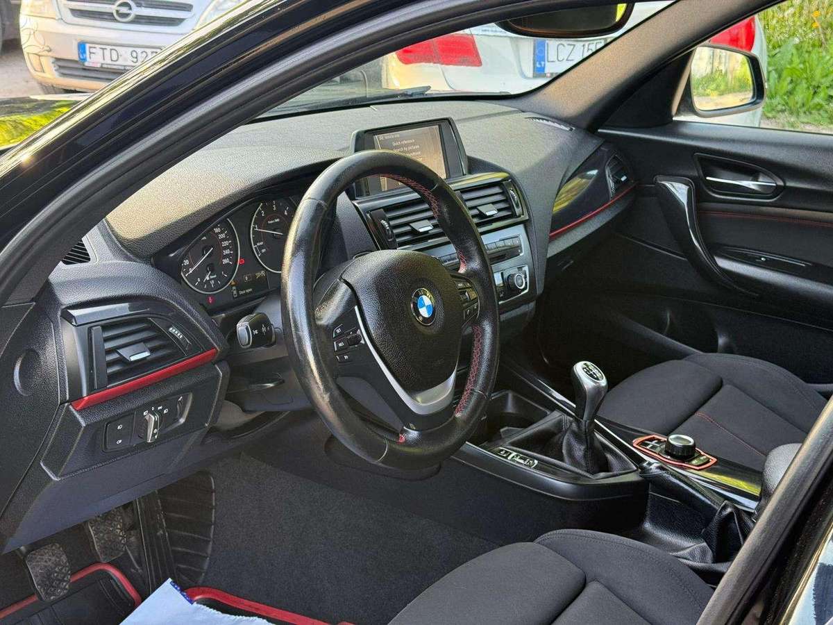 BMW 120, 2.0 l., hatchback