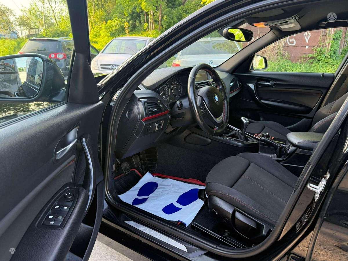 BMW 120, 2.0 l., hatchback