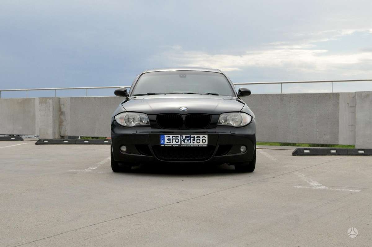 BMW 120, 2.0 l., hatchback