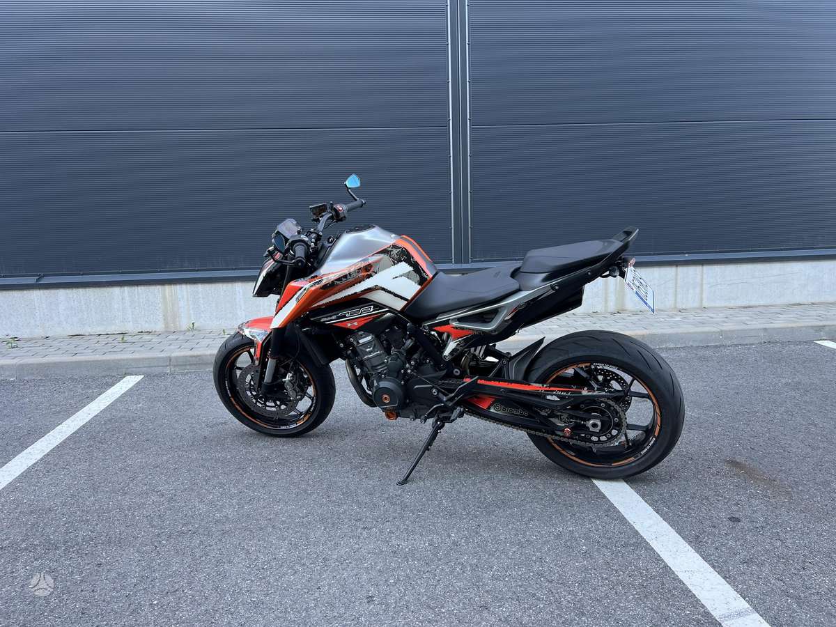 KTM Duke 790cc, street / classic