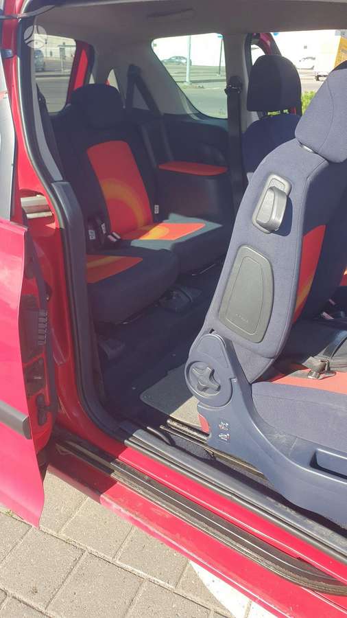Peugeot 1007 - 4