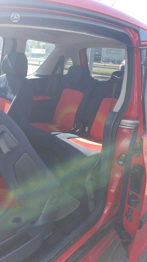 Peugeot 1007 - 7
