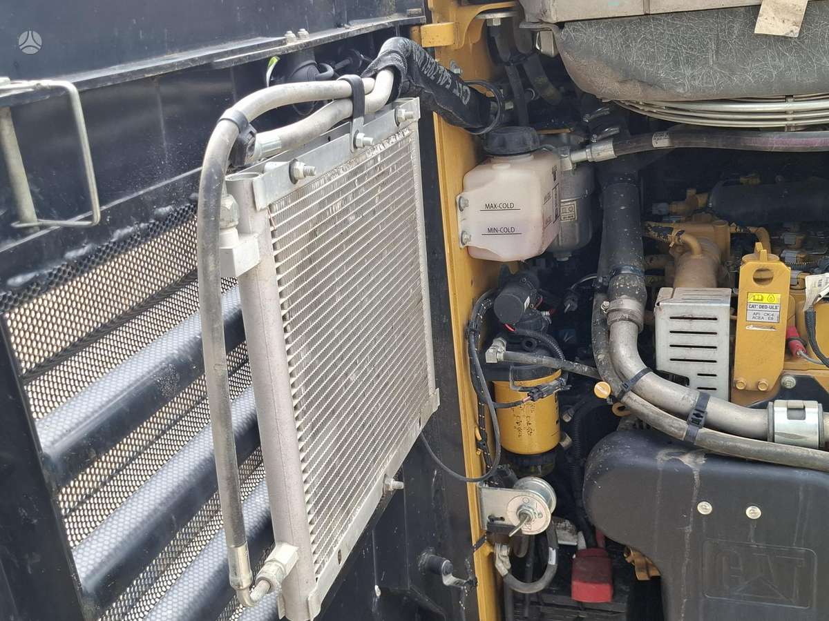 Caterpillar CAT259D3, mini loaders
