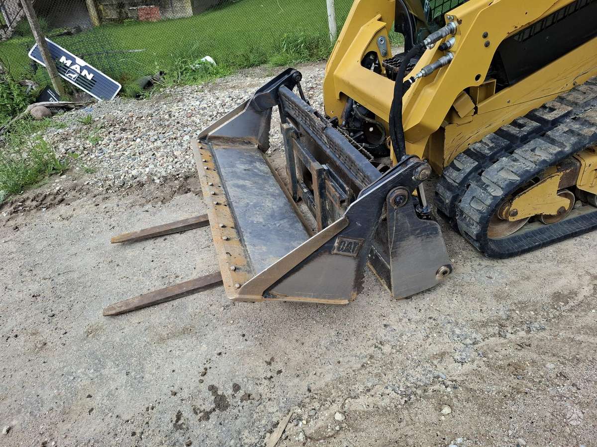 Caterpillar CAT259D3, mini loaders