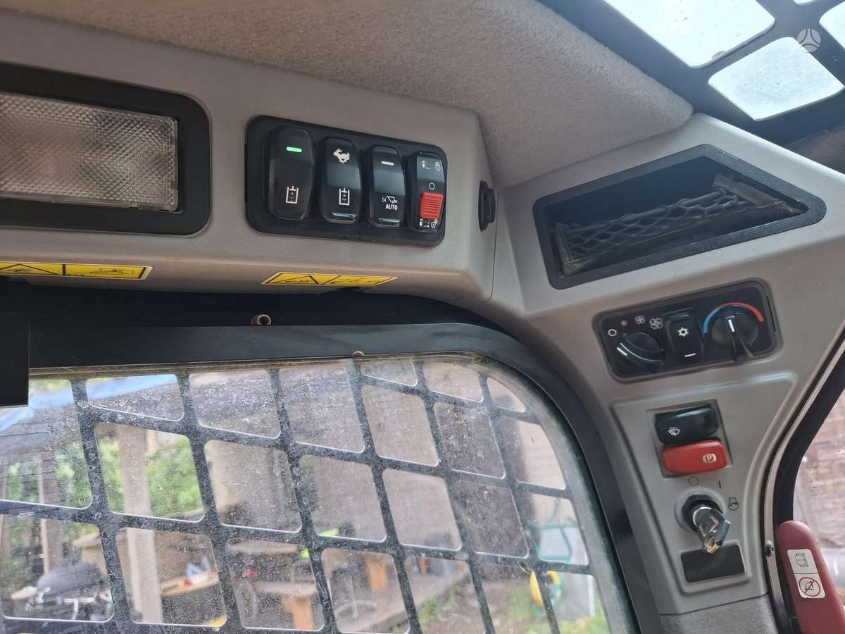 Caterpillar CAT259D3, mini loaders