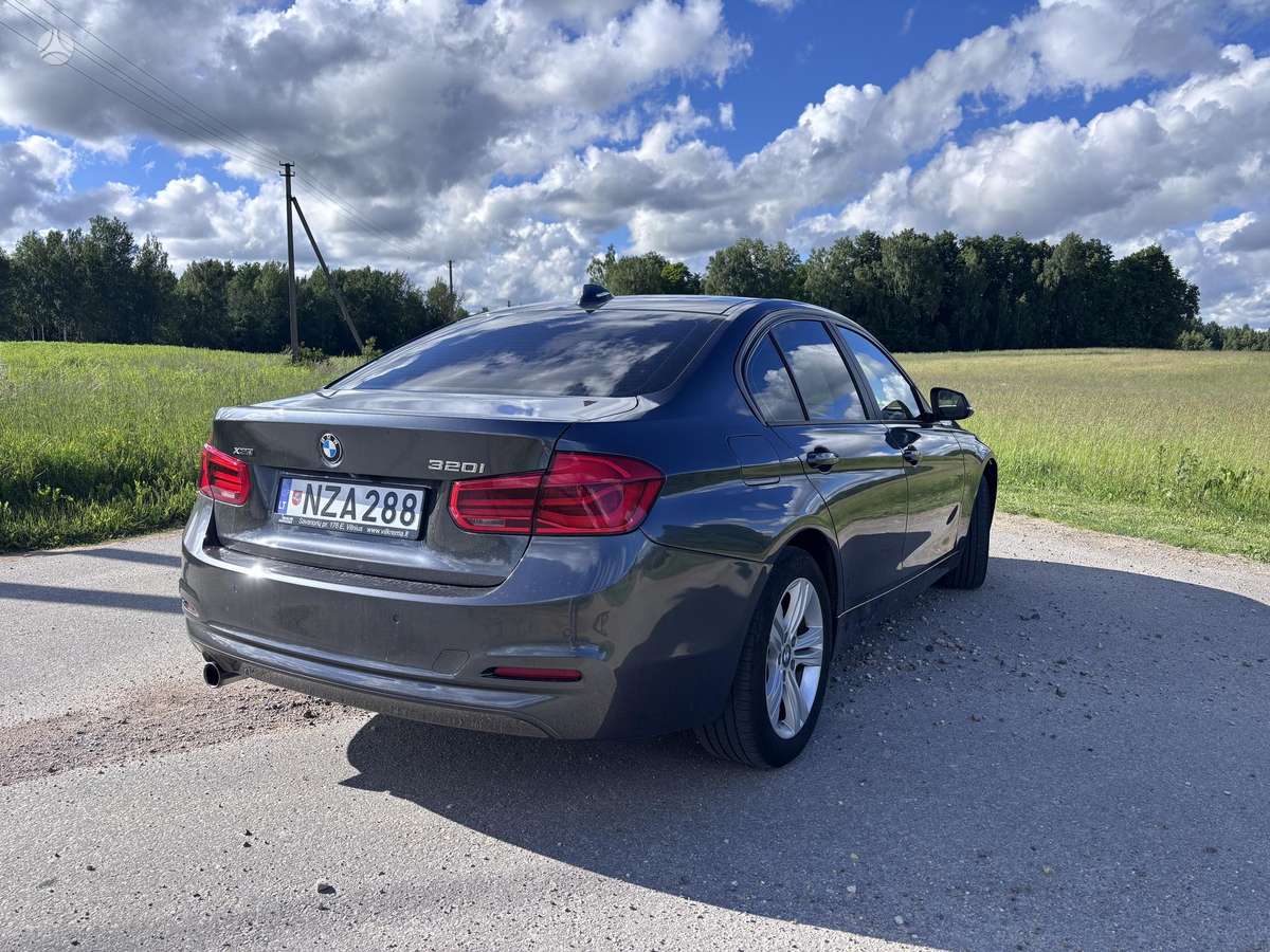 BMW 320, 2.0 l., Седан