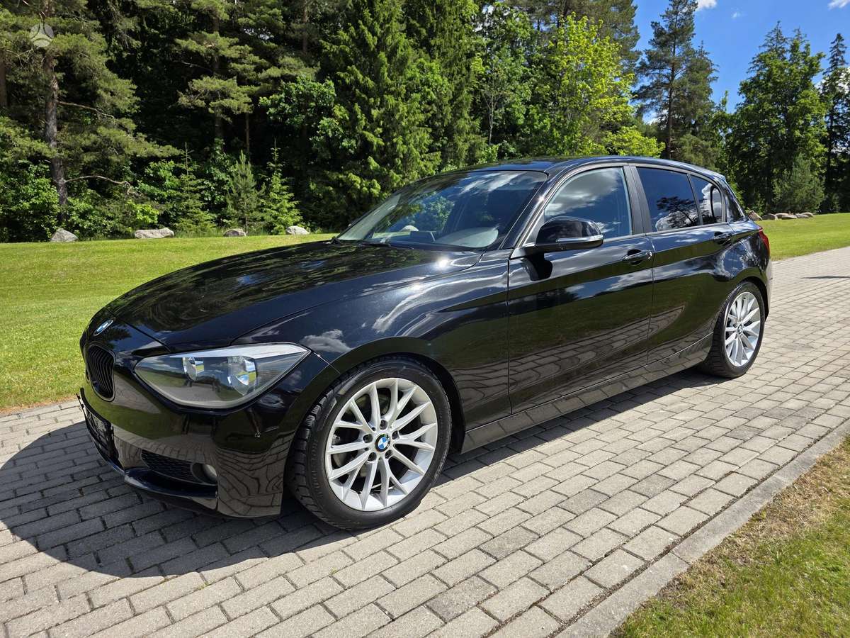 BMW 125, 2.0 l., hatchback