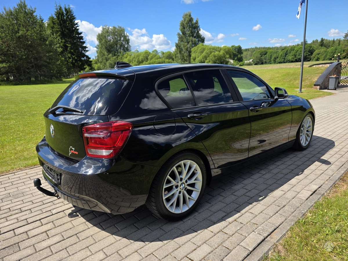 BMW 125, 2.0 l., Хэтчбек