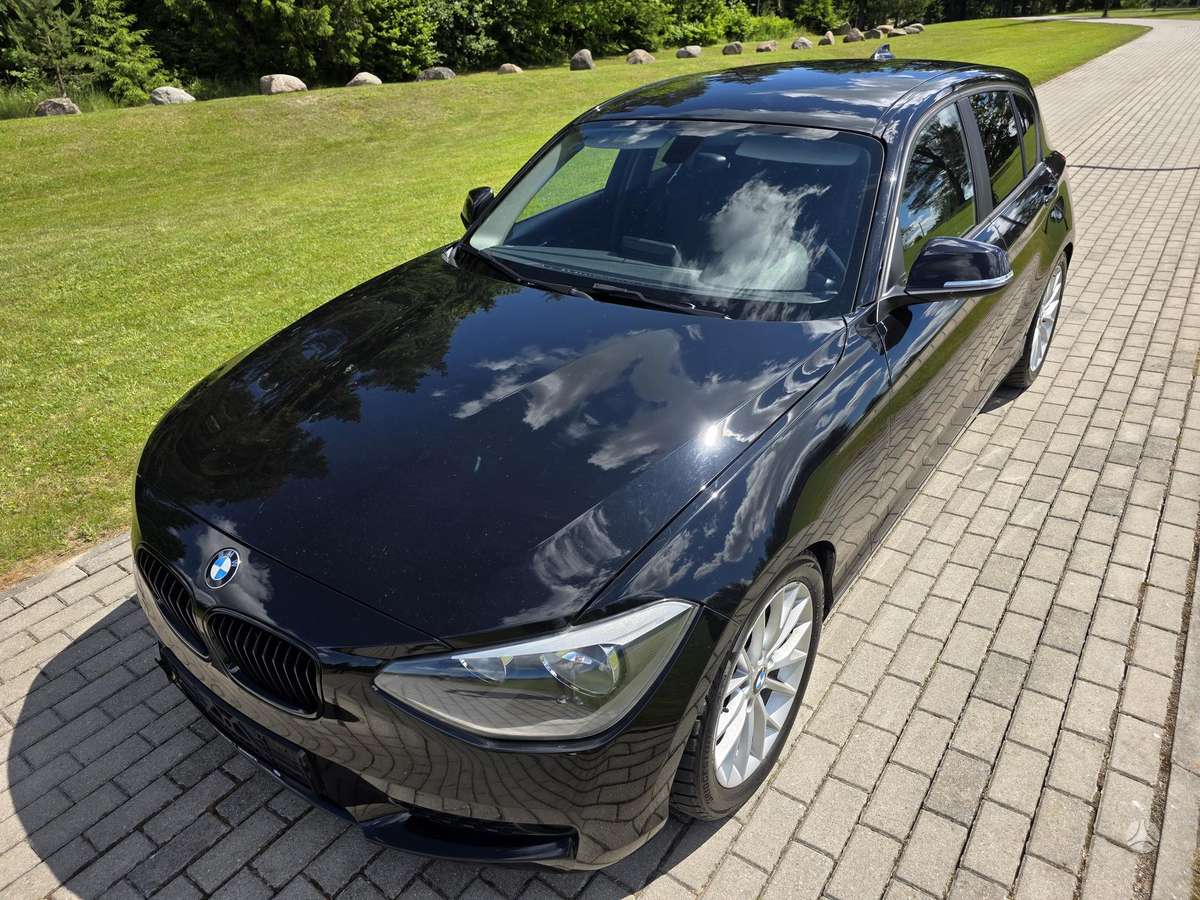 BMW 125, 2.0 l., hatchback