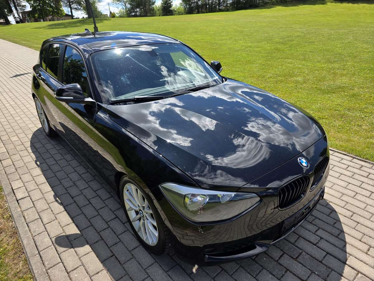 BMW 125, 2.0 l., Хэтчбек
