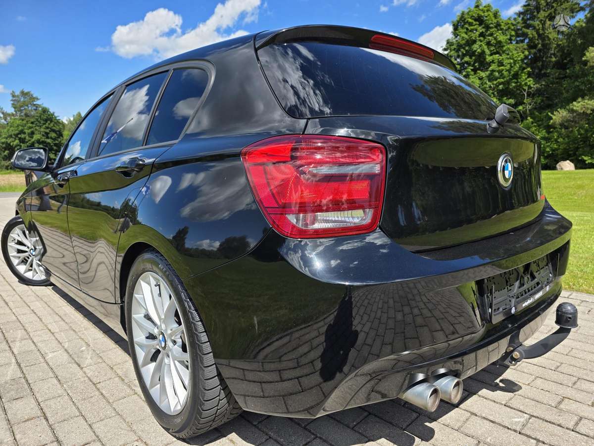 BMW 125, 2.0 l., hatchback