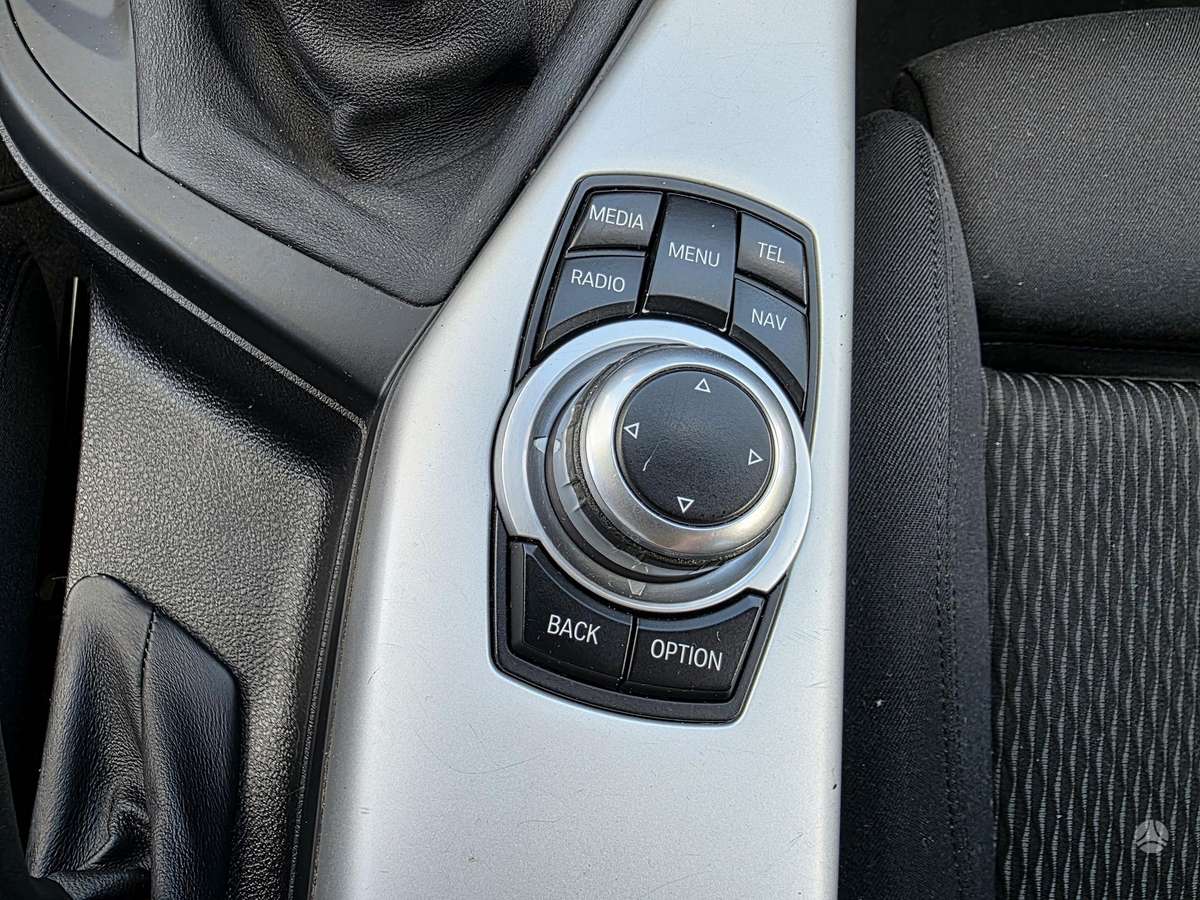 BMW 125, 2.0 l., hatchback
