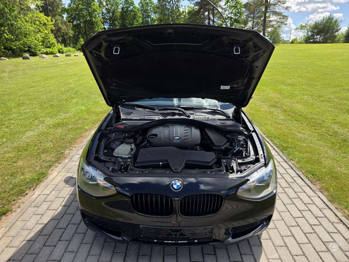 BMW 125, 2.0 l., hatchback