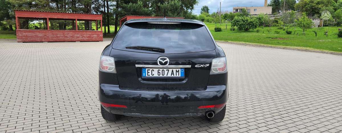 Mazda CX-7, 2.2 l., off-road / crossover