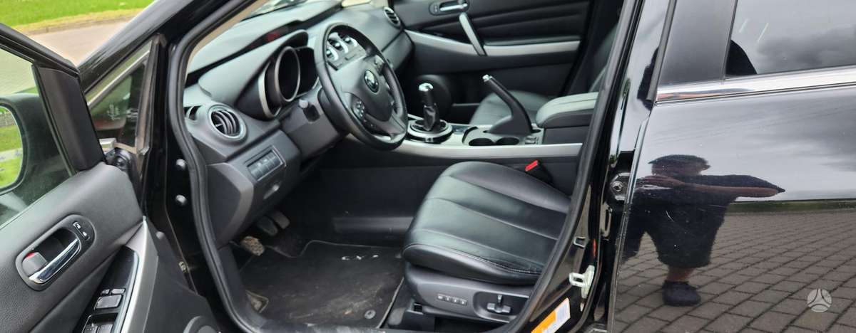 Mazda CX-7, 2.2 l., off-road / crossover