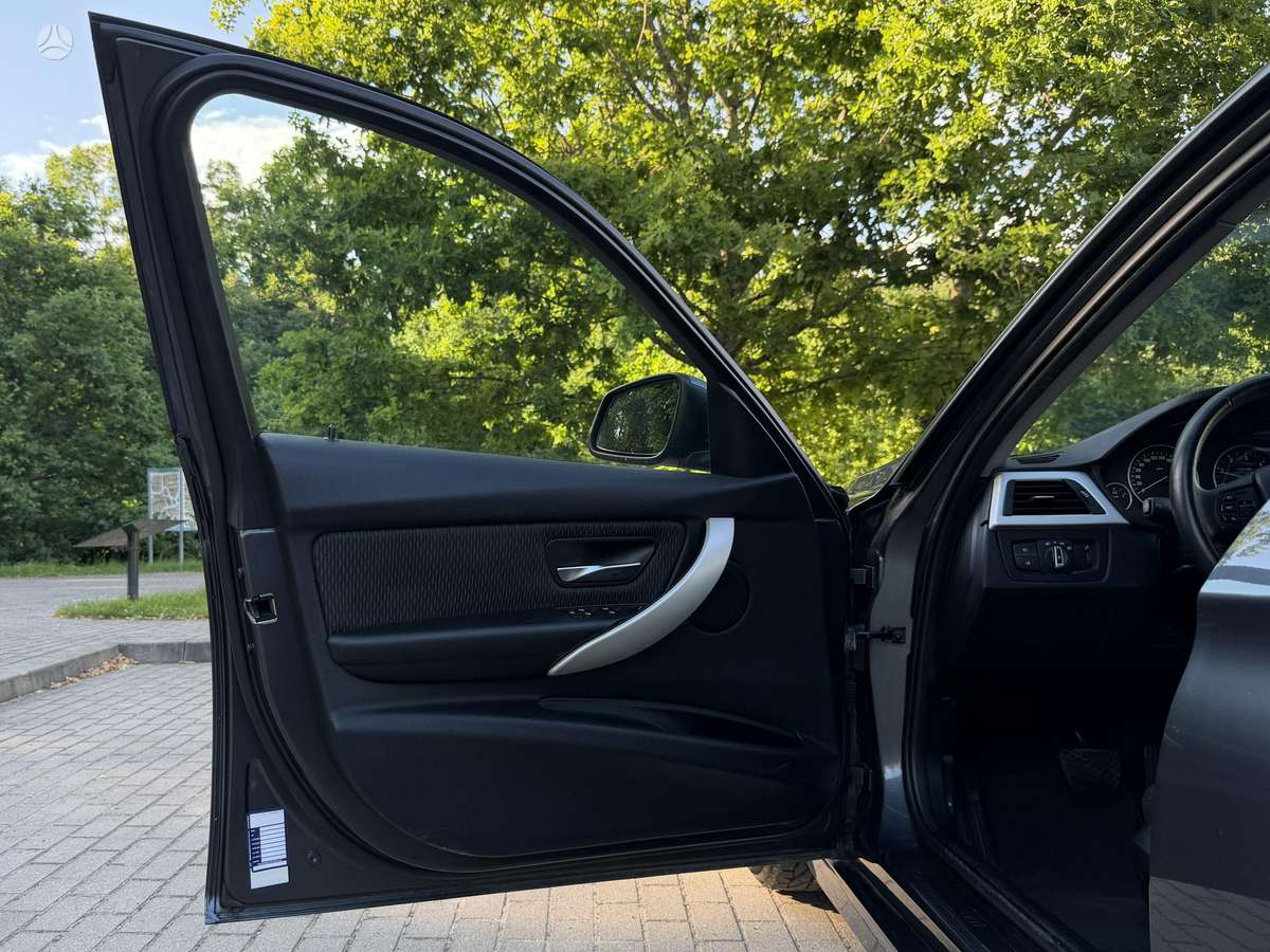 BMW 318, 2.0 l., universalas