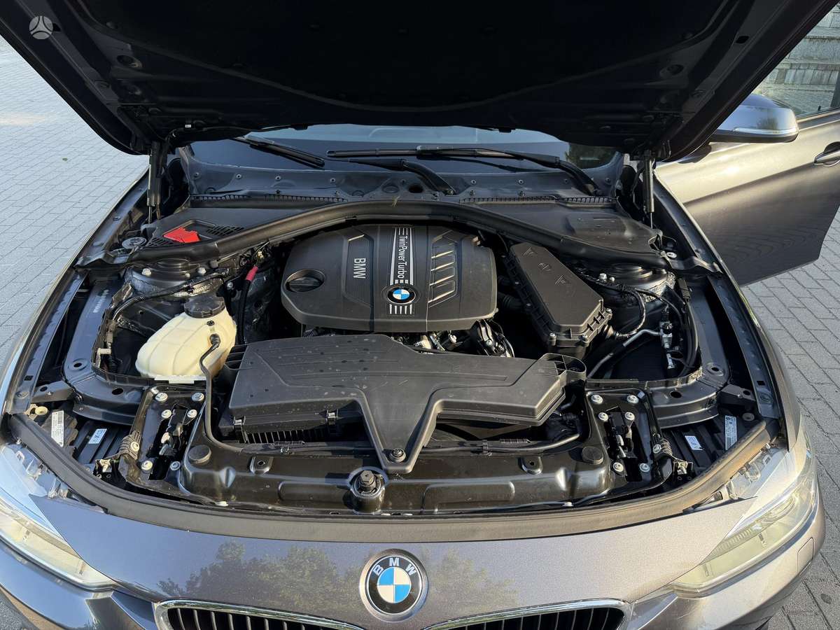 BMW 318, 2.0 l., wagon