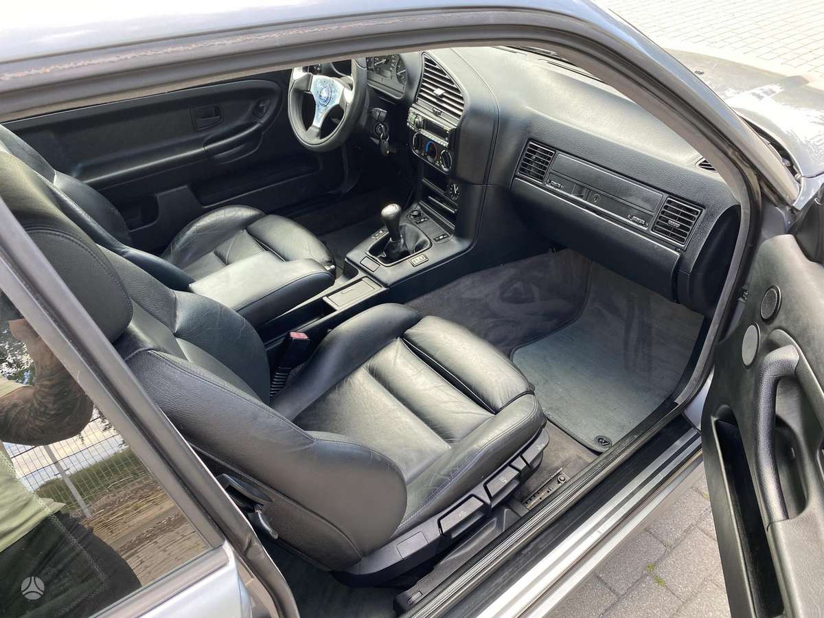 BMW 320, 2.0 l., coupe