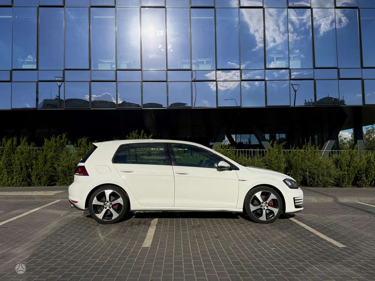 Volkswagen Golf, 2.0 l., hatchback