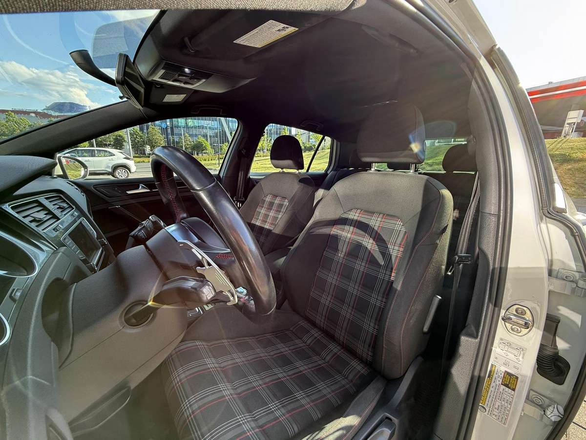 Volkswagen Golf, 2.0 l., hatchback