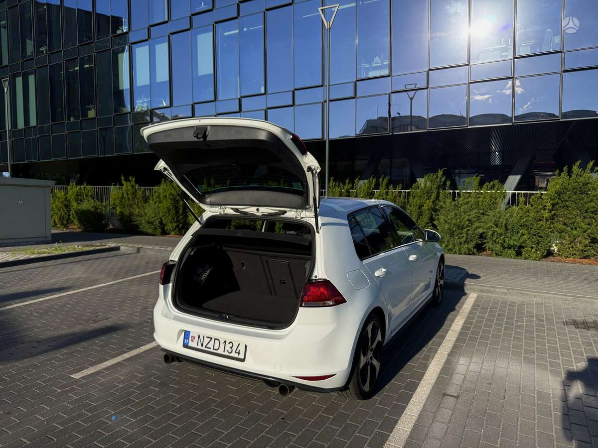 Volkswagen Golf, 2.0 l., hatchback
