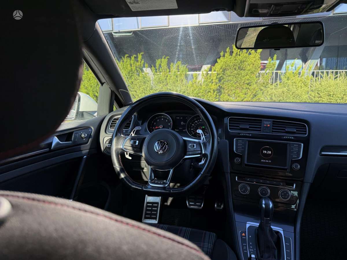 Volkswagen Golf, 2.0 l., hatchback
