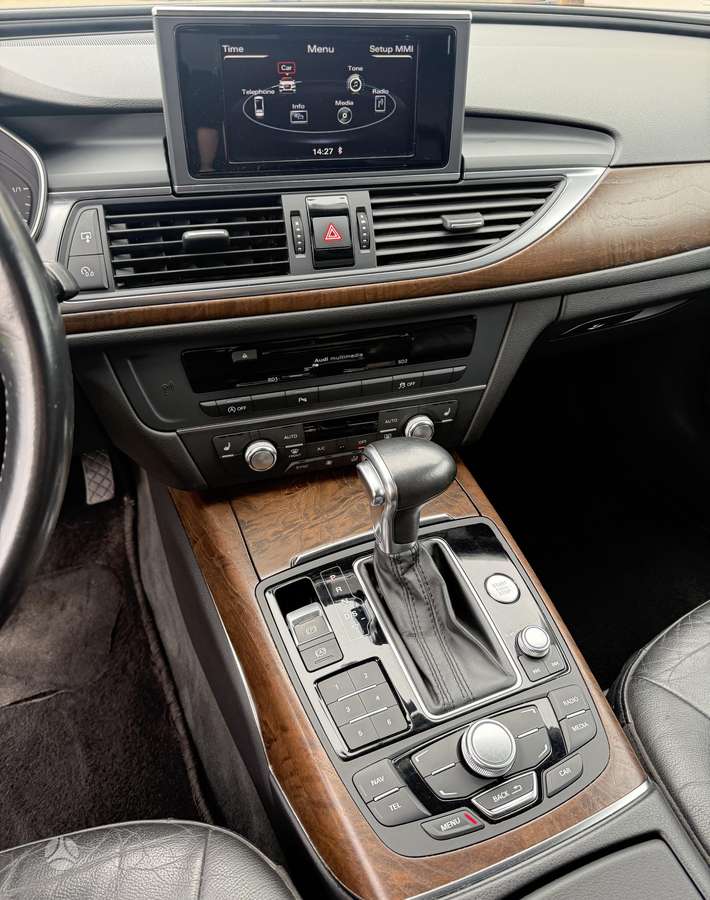 Audi A6, 2.0 l., Седан