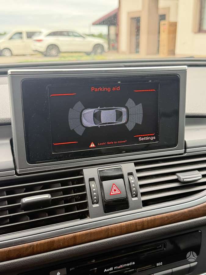 Audi A6, 2.0 l., Седан