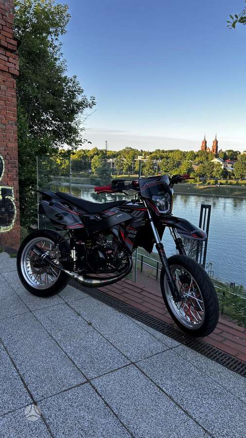 Rieju MRX 50cc, supermoto