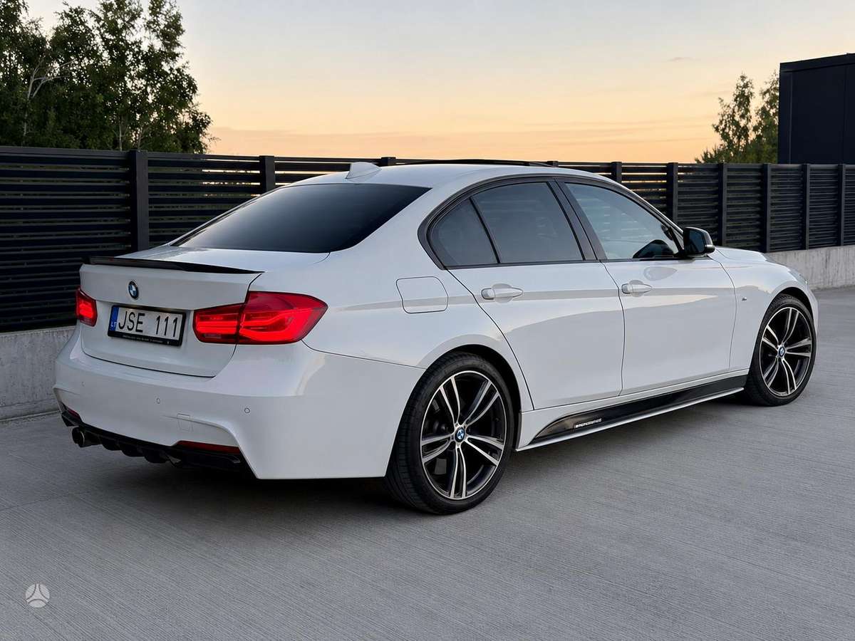 BMW 335, 3.0 l., Седан