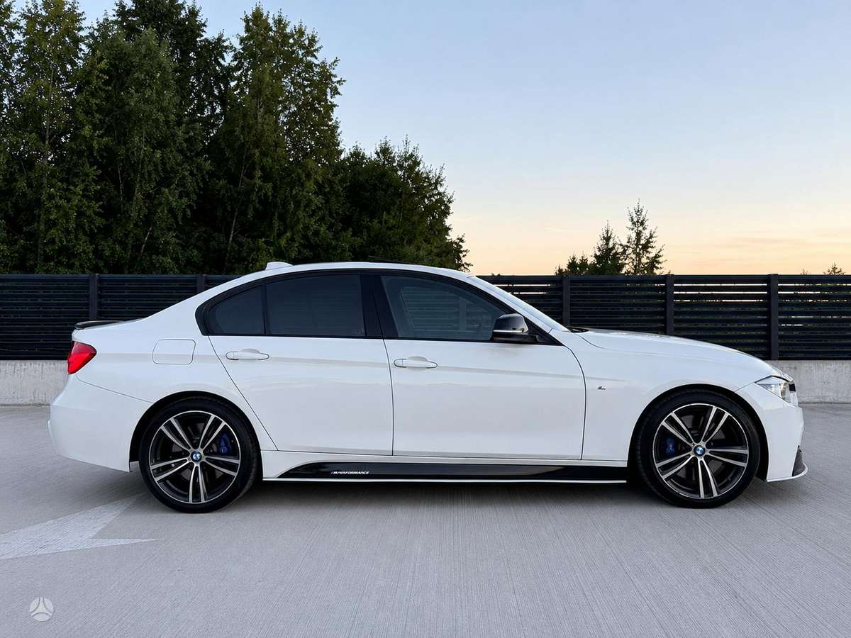 BMW 335, 3.0 l., Седан