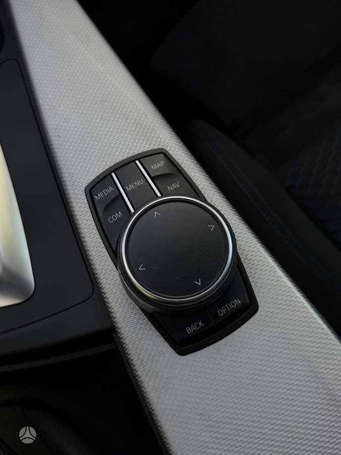 BMW 335, 3.0 l., Седан