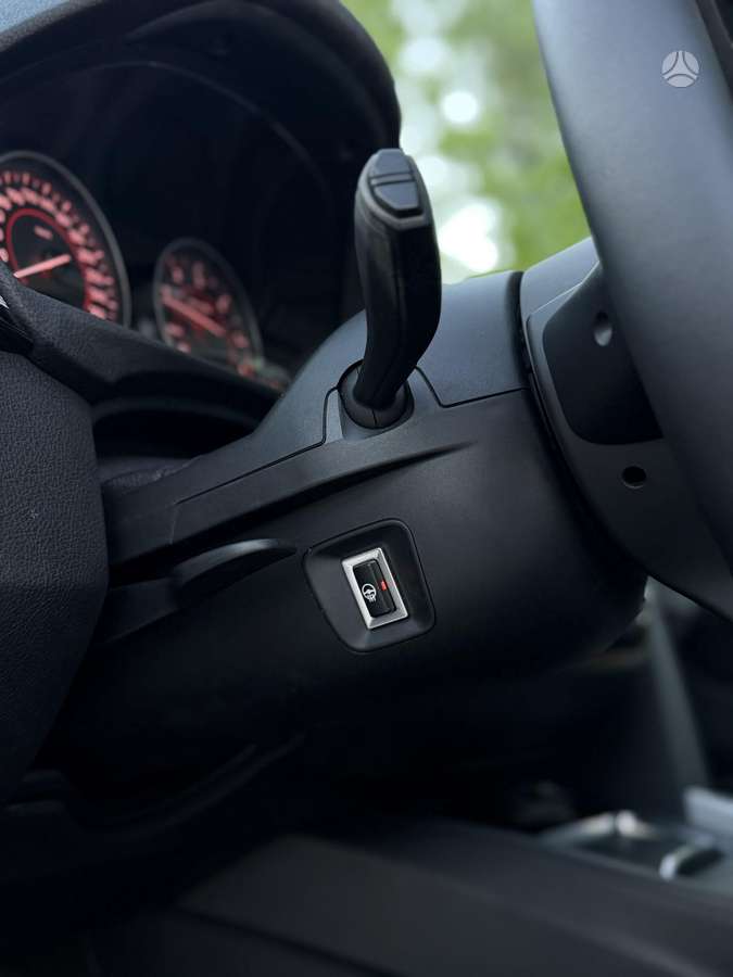 BMW 335, 3.0 l., Седан