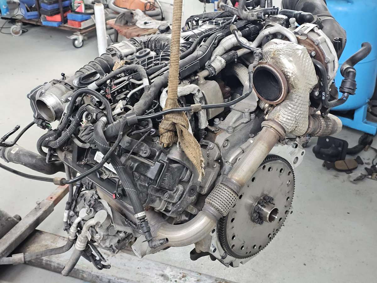 Audi A6, CRT, variklis