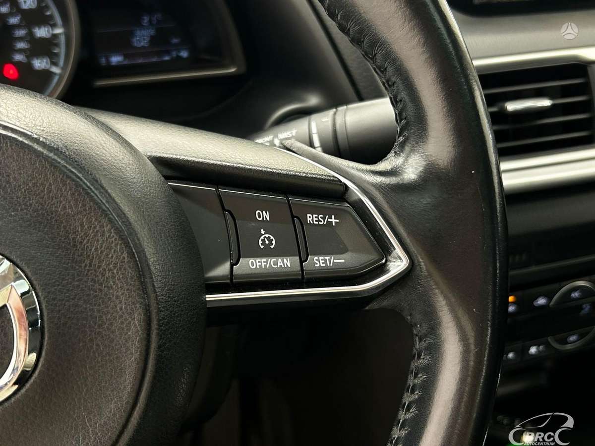 Mazda 3, 2.0 l., Седан