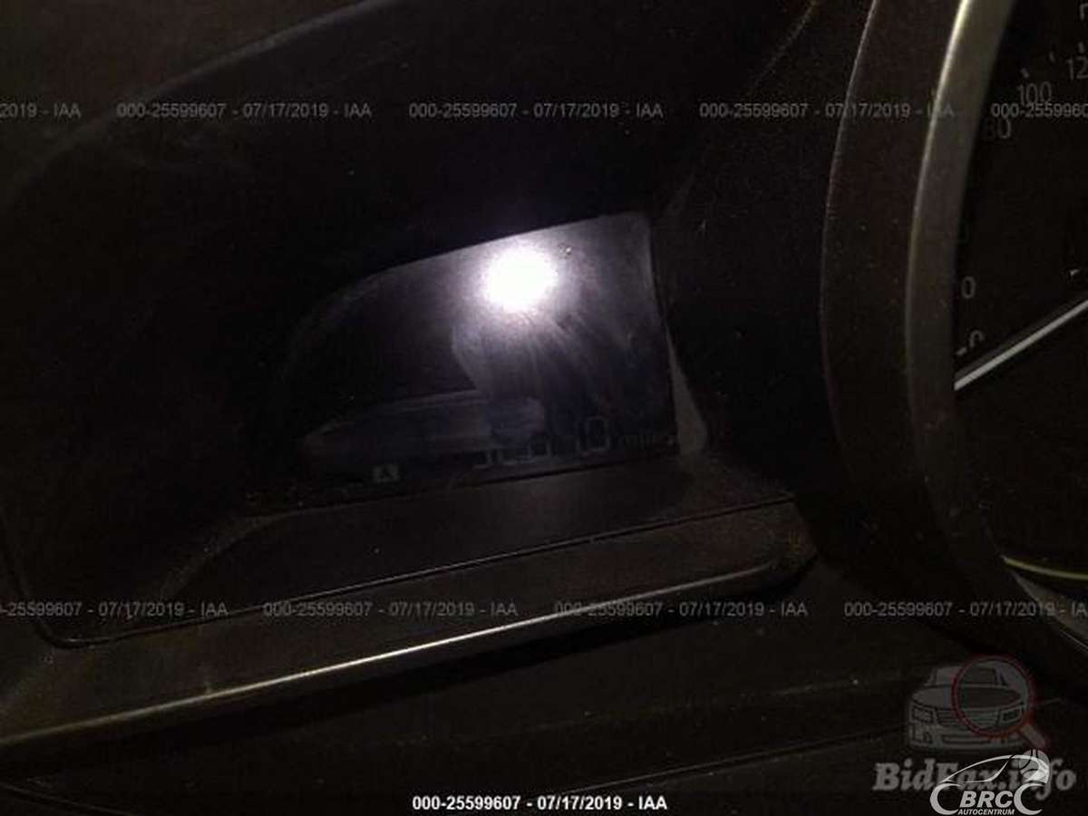 Mazda 3, 2.0 l., Седан